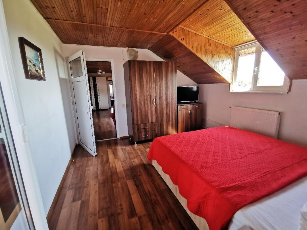 Casa Carla-Maria Apartment Deva Ngoại thất bức ảnh