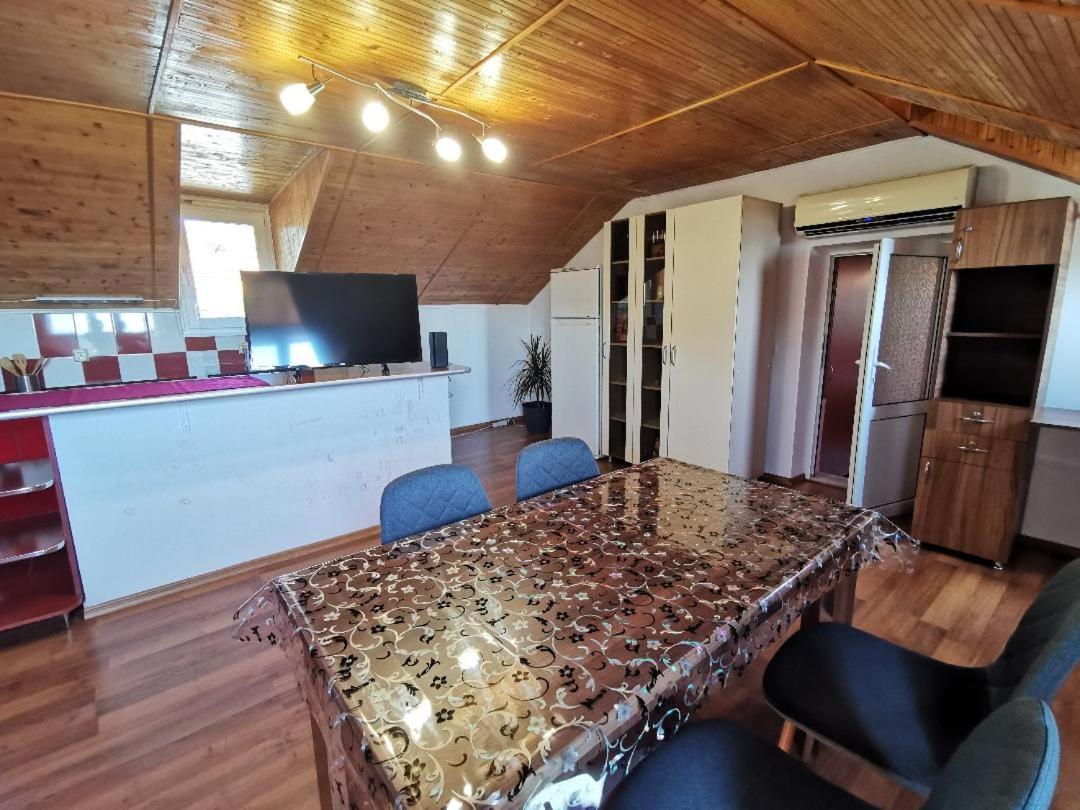 Casa Carla-Maria Apartment Deva Ngoại thất bức ảnh